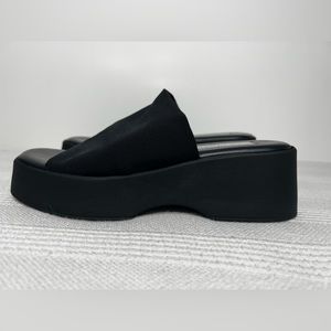 Steve Madden Slinky Black Platform Sandals - Size 8